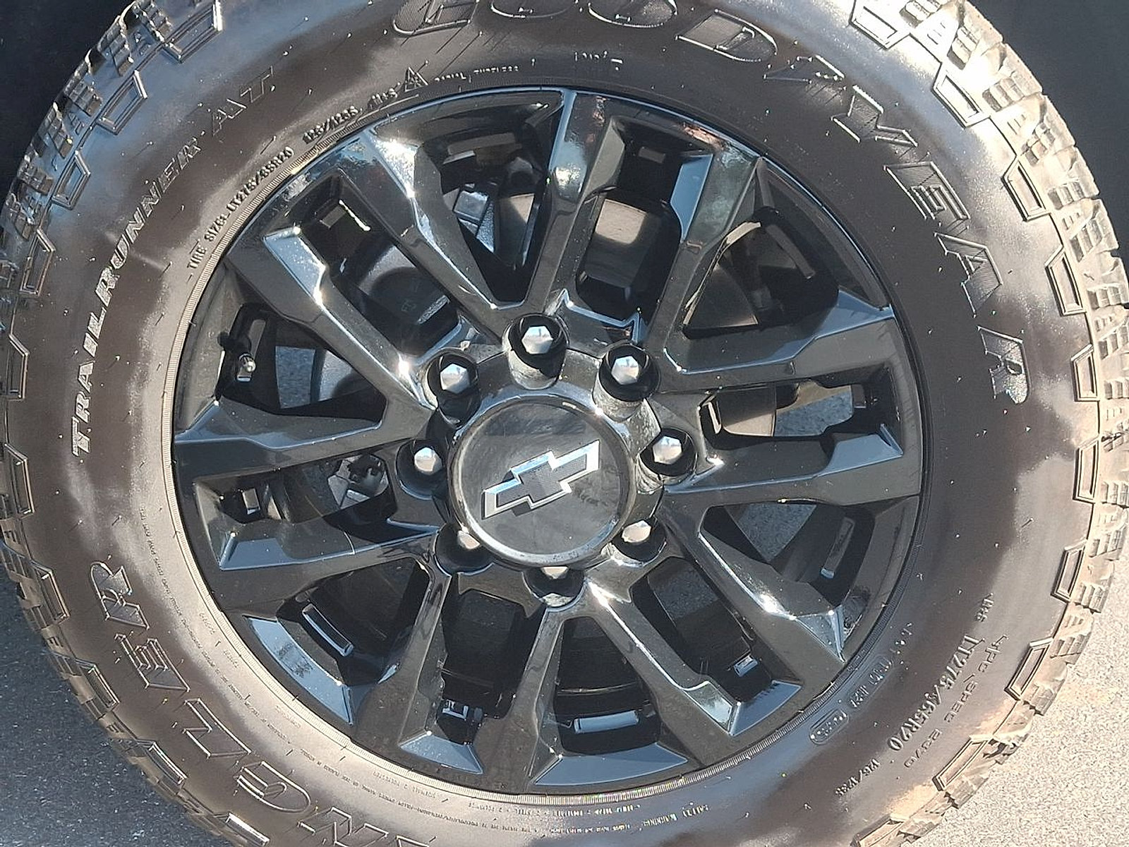 Certified 2025 Chevrolet Silverado 2500 Custom w/ Custom Value Package AWD/4WD image 25