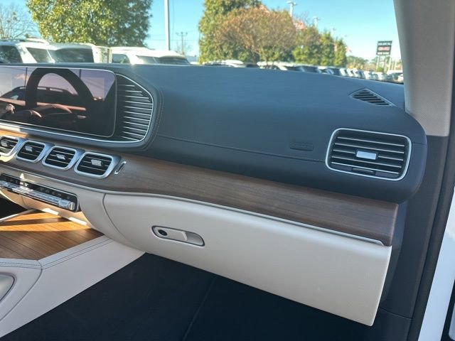 Certified 2025 Mercedes-Benz GLS 450 4MATIC image 38