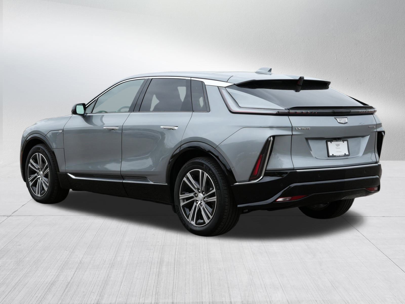 Certified 2024 Cadillac Lyriq Luxury w/ LPO, Floor Liner Package image 4