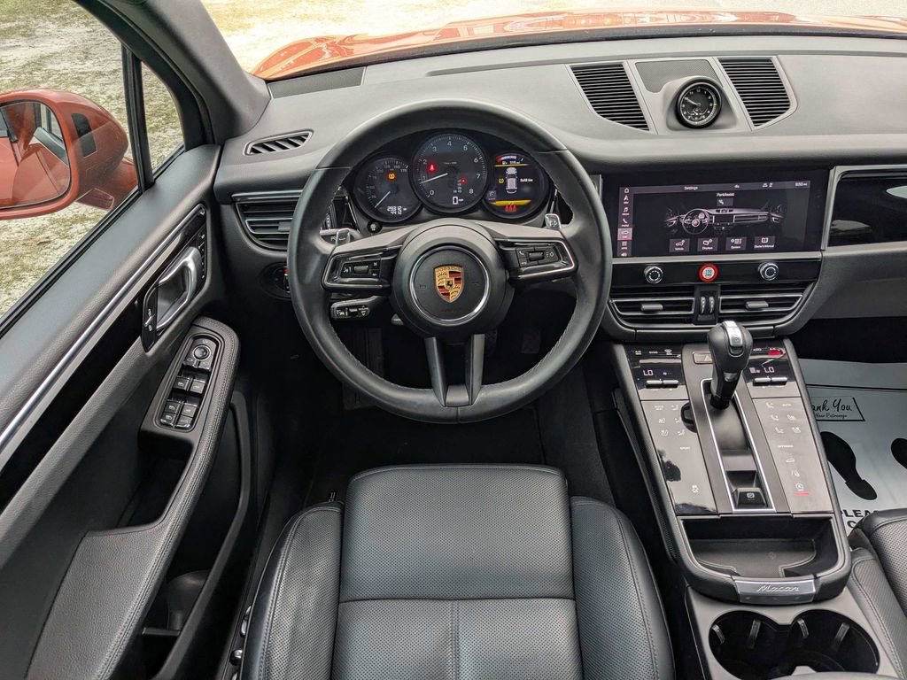 Used 2023 Porsche Macan AWD/4WD image 17