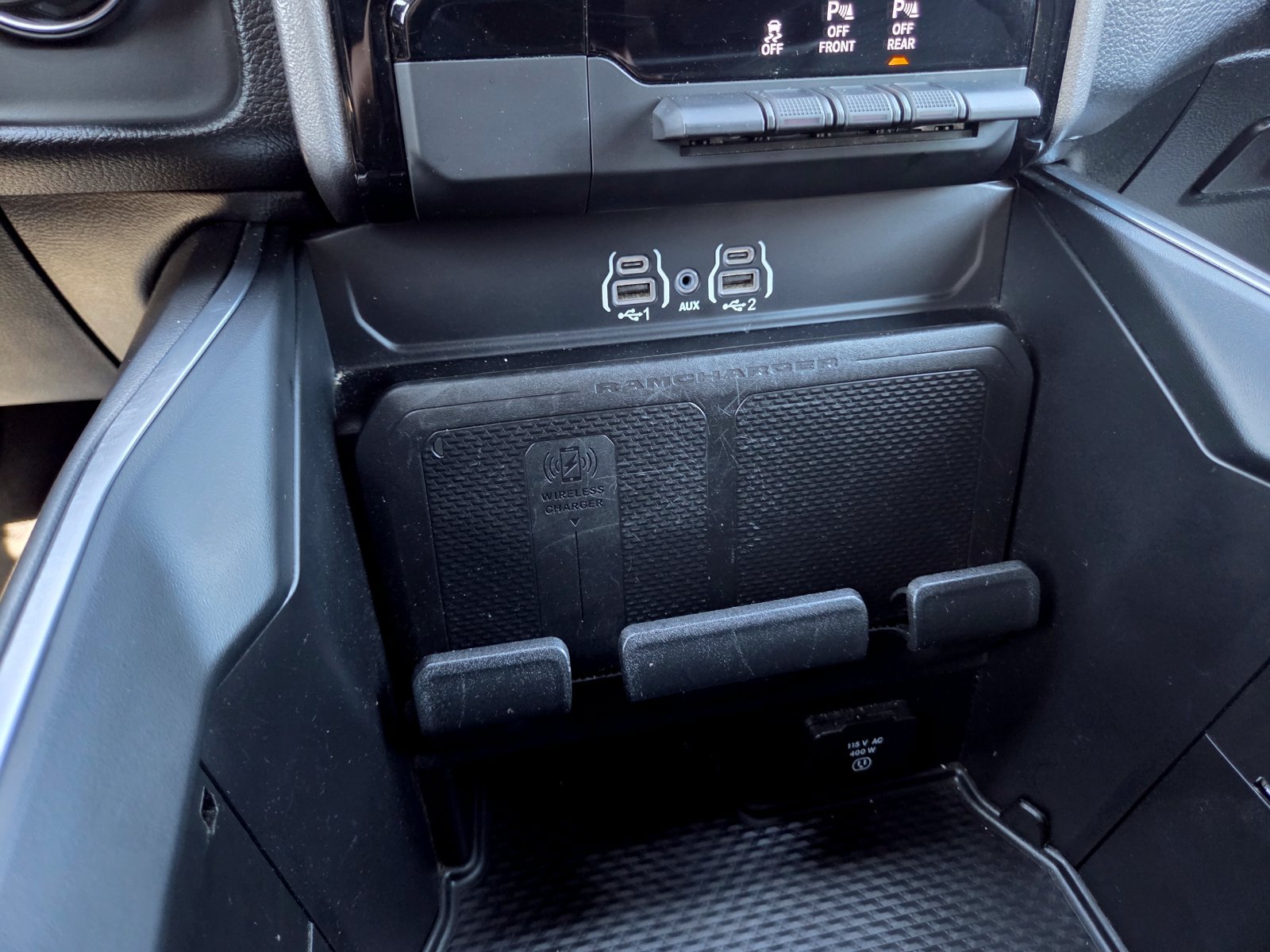 Used 2025 RAM 1500 Big Horn AWD/4WD image 35