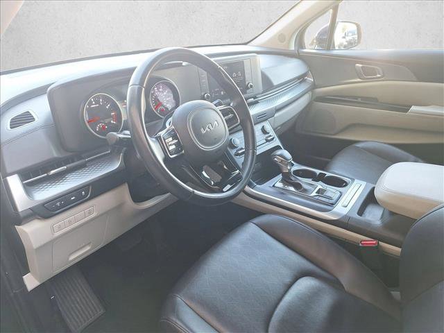 Used 2024 Kia Carnival LX image 9