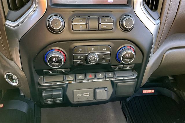 Used 2021 Chevrolet Silverado 1500 LT w/ LPO, Dark Essentials Package AWD/4WD image 17