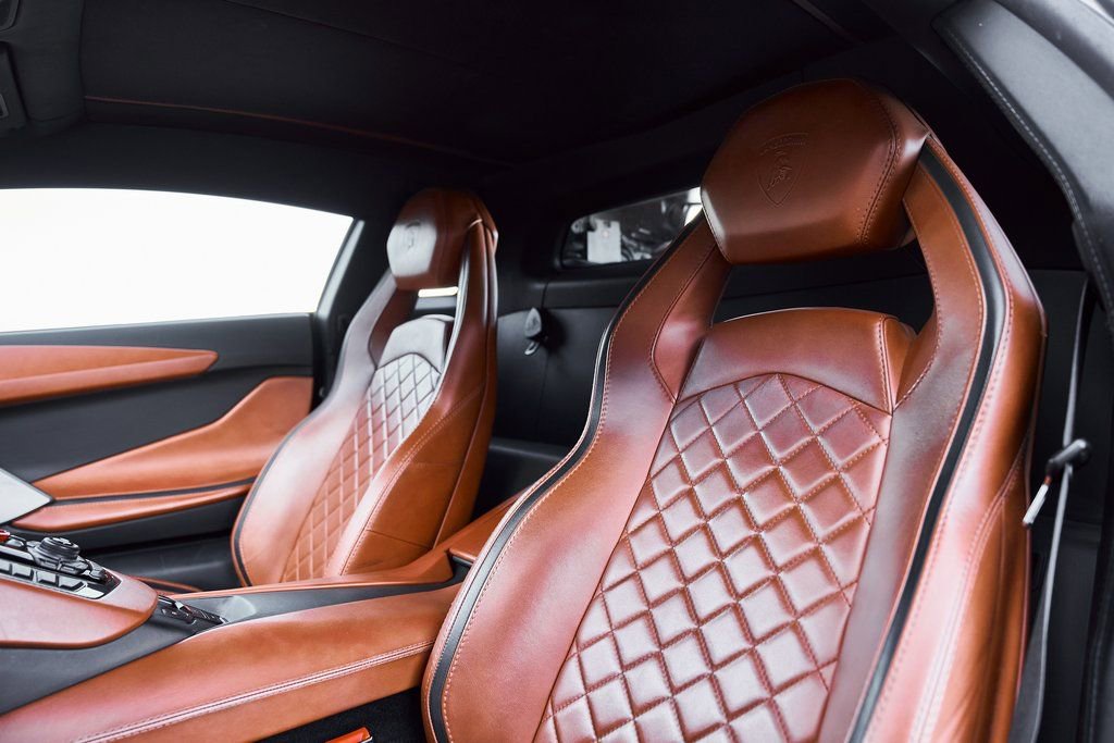 Used 2018 Lamborghini Aventador S image 53