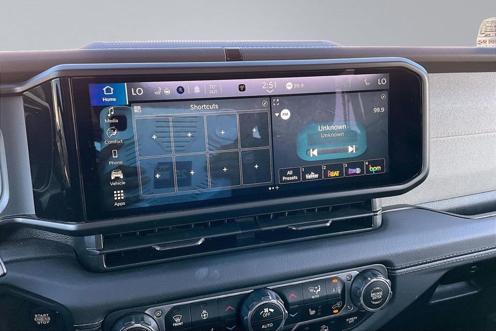 Certified 2025 Jeep Wrangler Unlimited Sahara w/ Safety Group AWD/4WD image 10