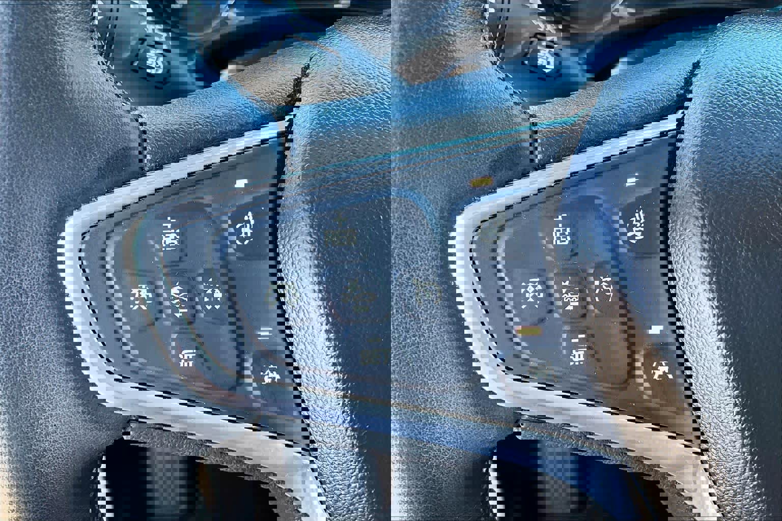 Used 2023 Chevrolet Equinox Premier image 20