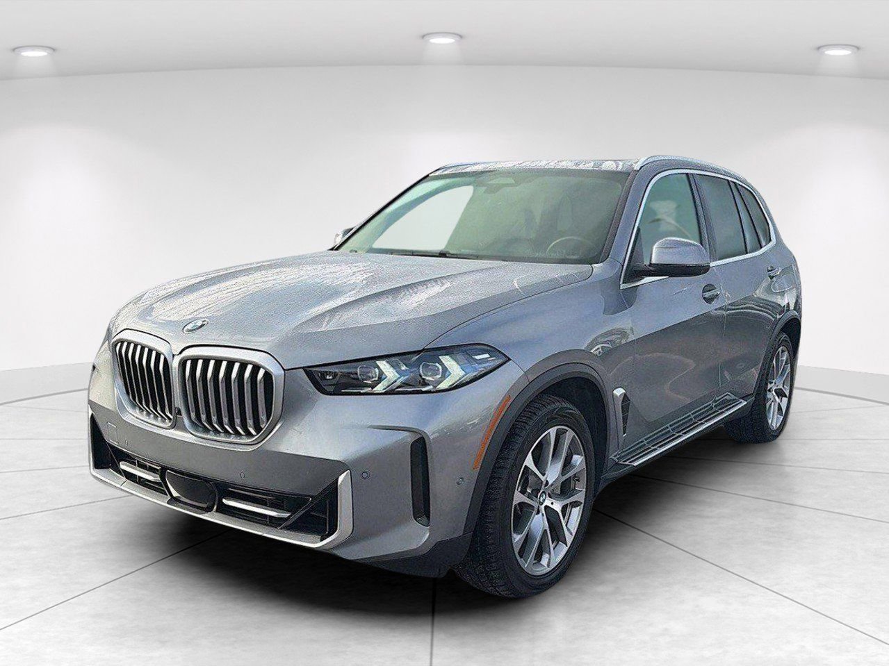 Certified 2024 BMW X5 xDrive40i w/ Premium Package AWD/4WD image 8
