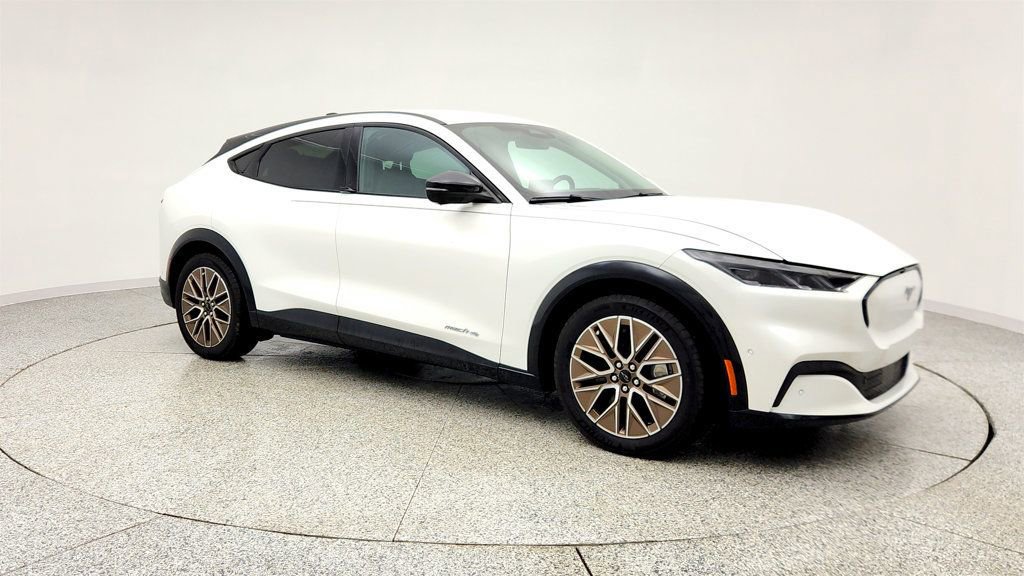 Used 2024 Ford Mustang Mach-E Premium image 3