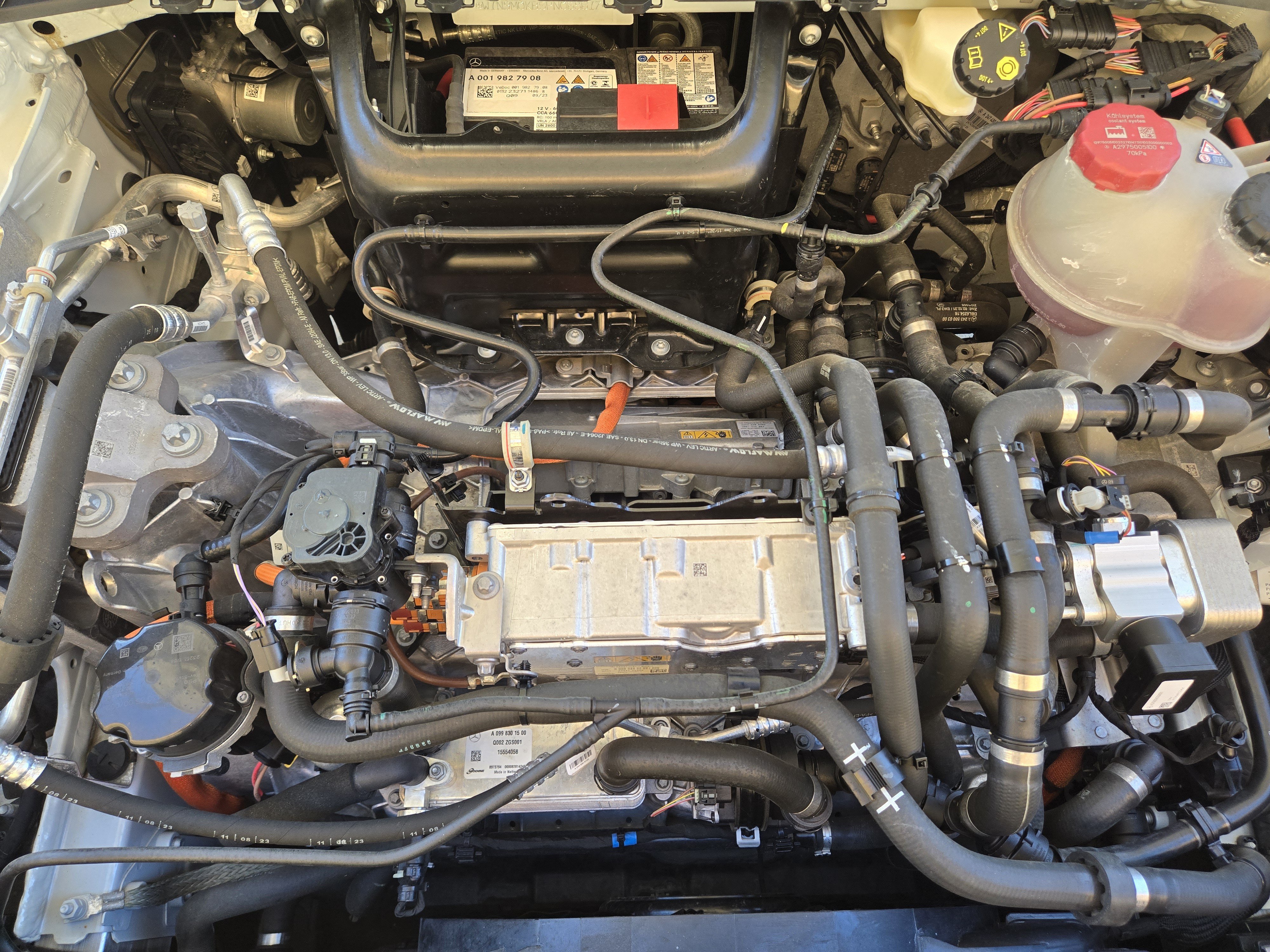 Certified 2023 Mercedes-Benz EQB 300 4MATIC image 28