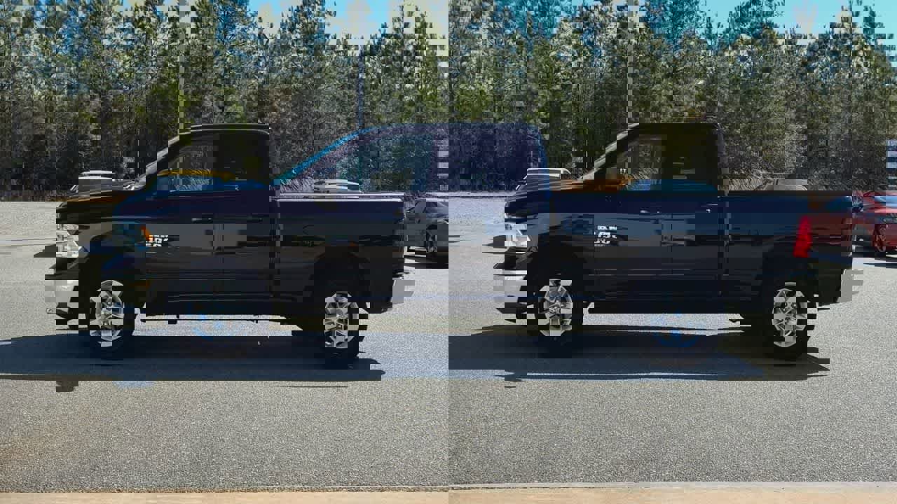 Used 2024 RAM 1500 Classic SLT image 5