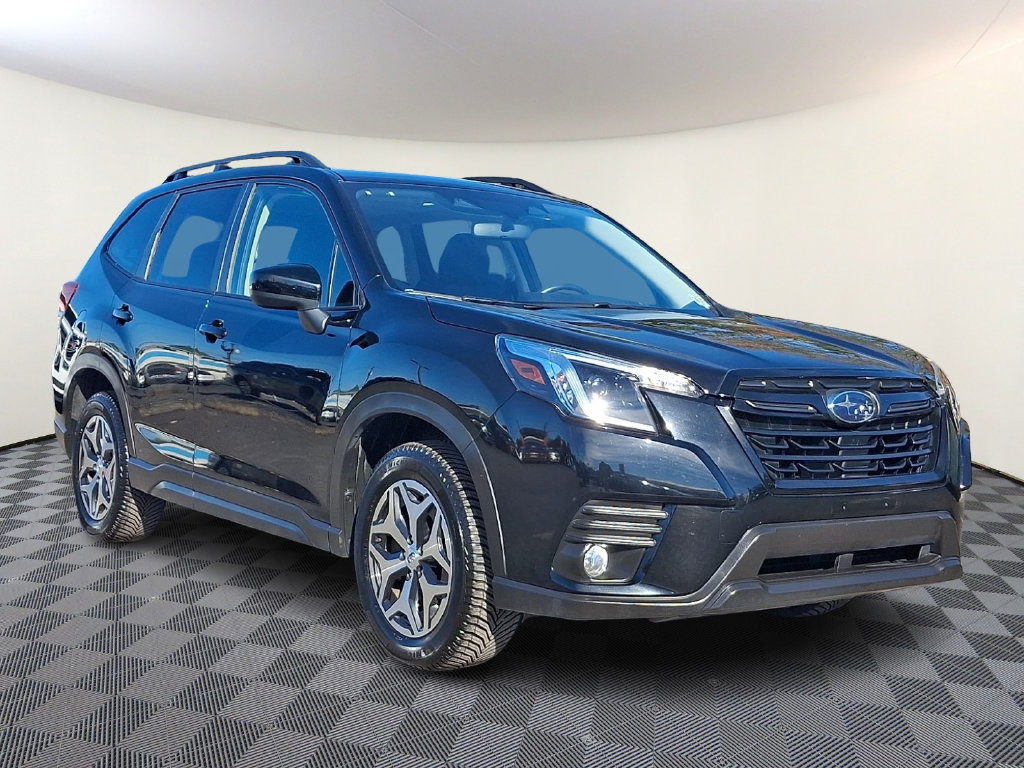 Used 2022 Subaru Forester Premium AWD/4WD image 1