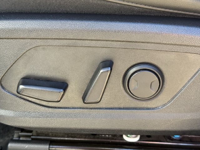 Used 2023 Kia Sorento SX FWD image 25