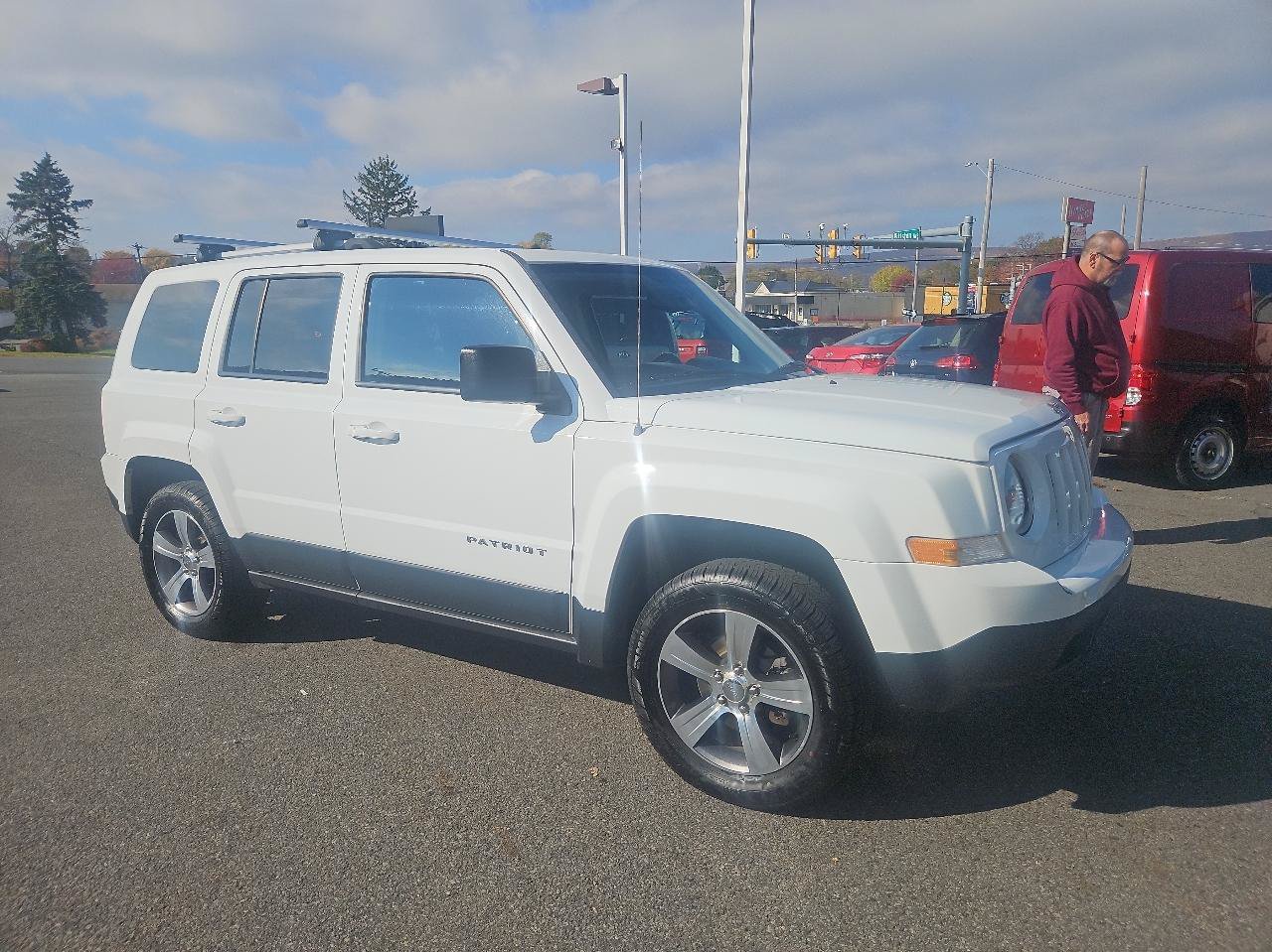 Used 2016 Jeep Patriot High Altitude AWD/4WD image 38