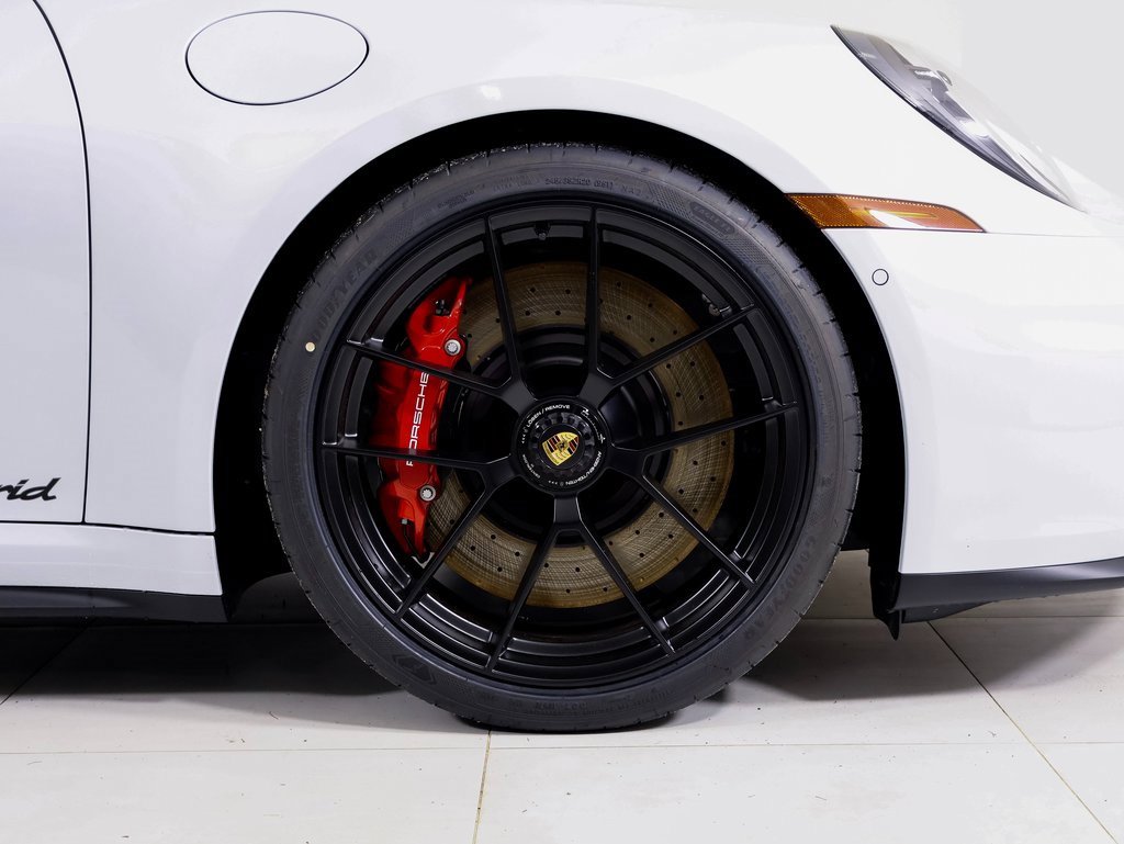 New 2026 Porsche 911 Carrera 4 GTS image 26