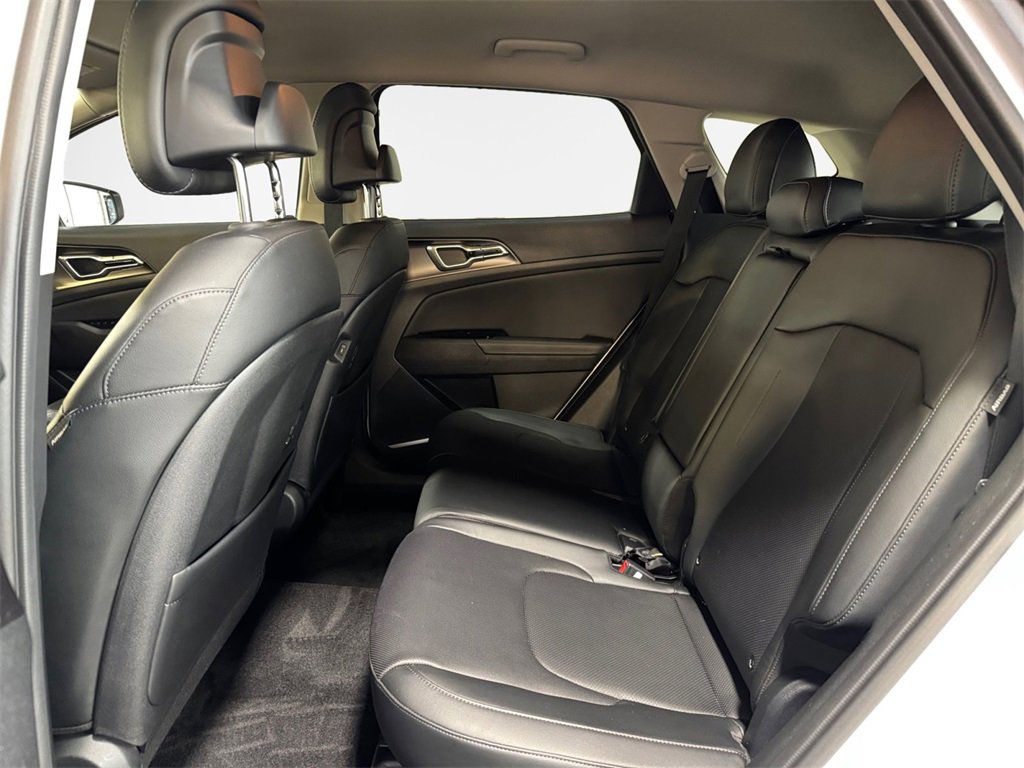 Certified 2024 Kia Sportage EX image 24