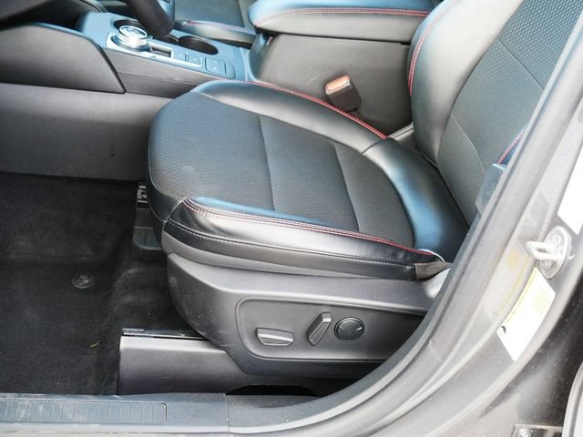 Used 2025 Ford Escape ST-Line AWD/4WD image 14
