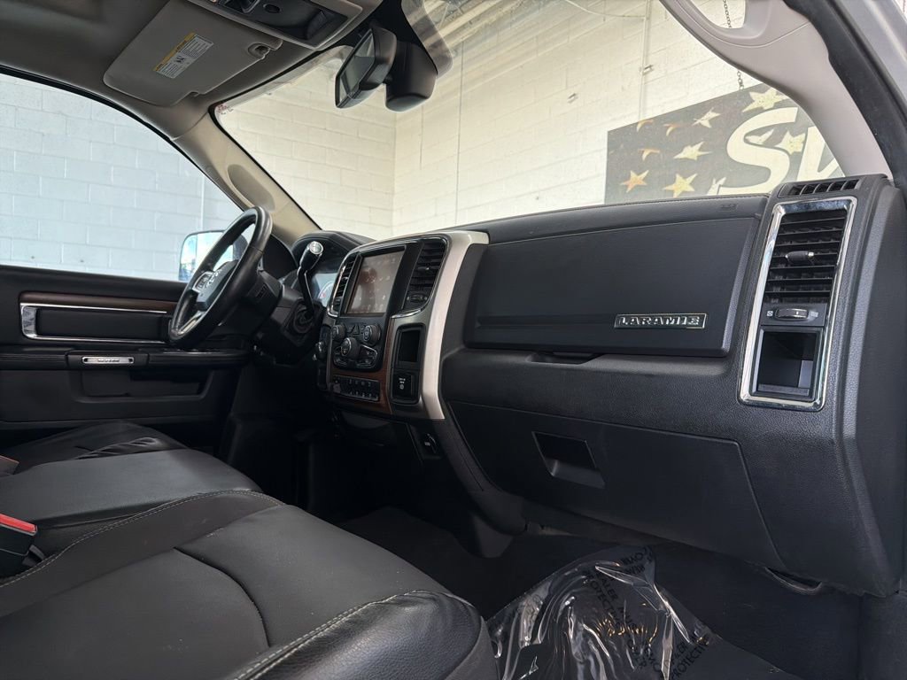 Used 2015 RAM 2500 Laramie w/ Convenience Group image 31