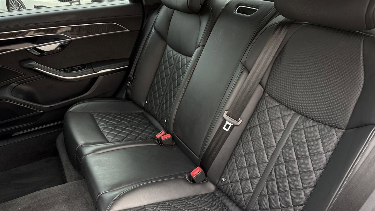 Used 2021 Audi S8 L AWD/4WD image 35