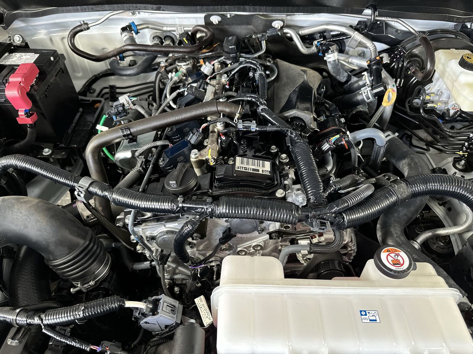 Used 2025 Toyota Tacoma SR image 25