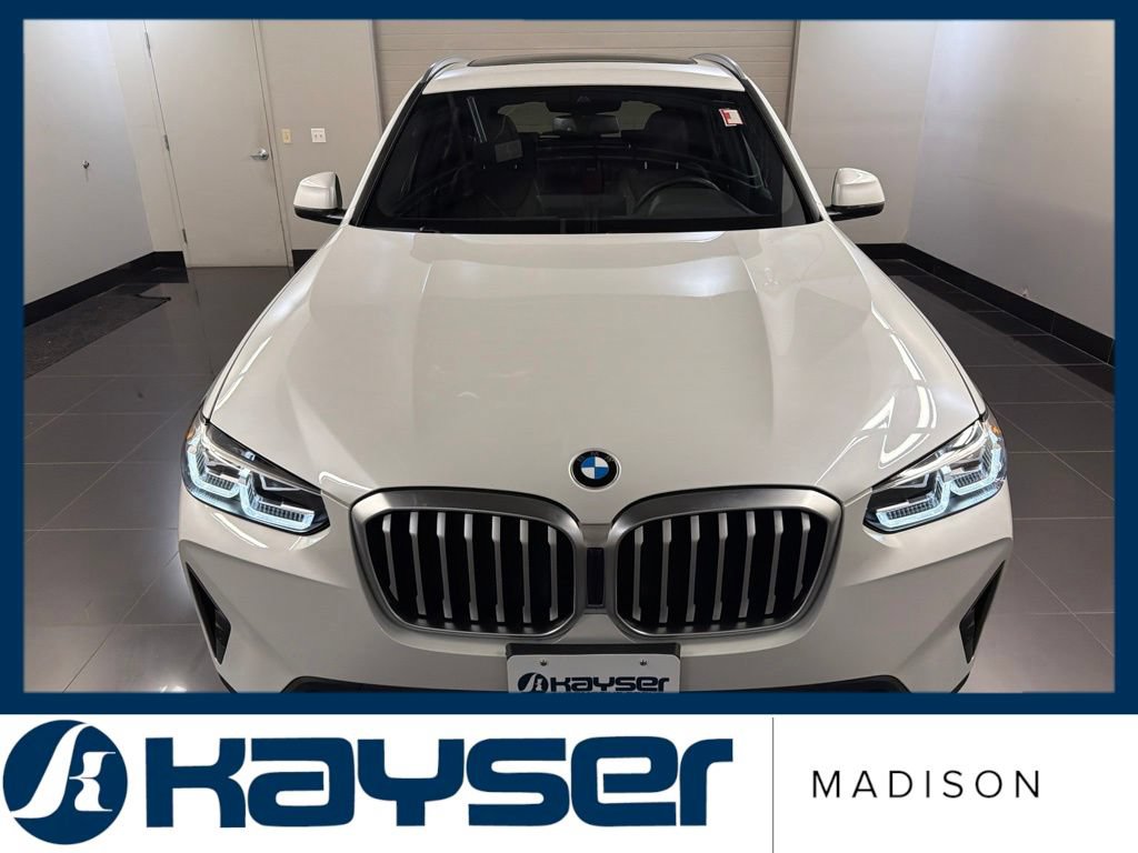 Used 2023 BMW X3 xDrive30i w/ Premium Package AWD/4WD image 2