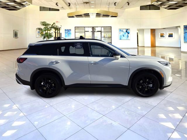 Certified 2025 INFINITI QX60 Luxe w/ Black Edition image 8