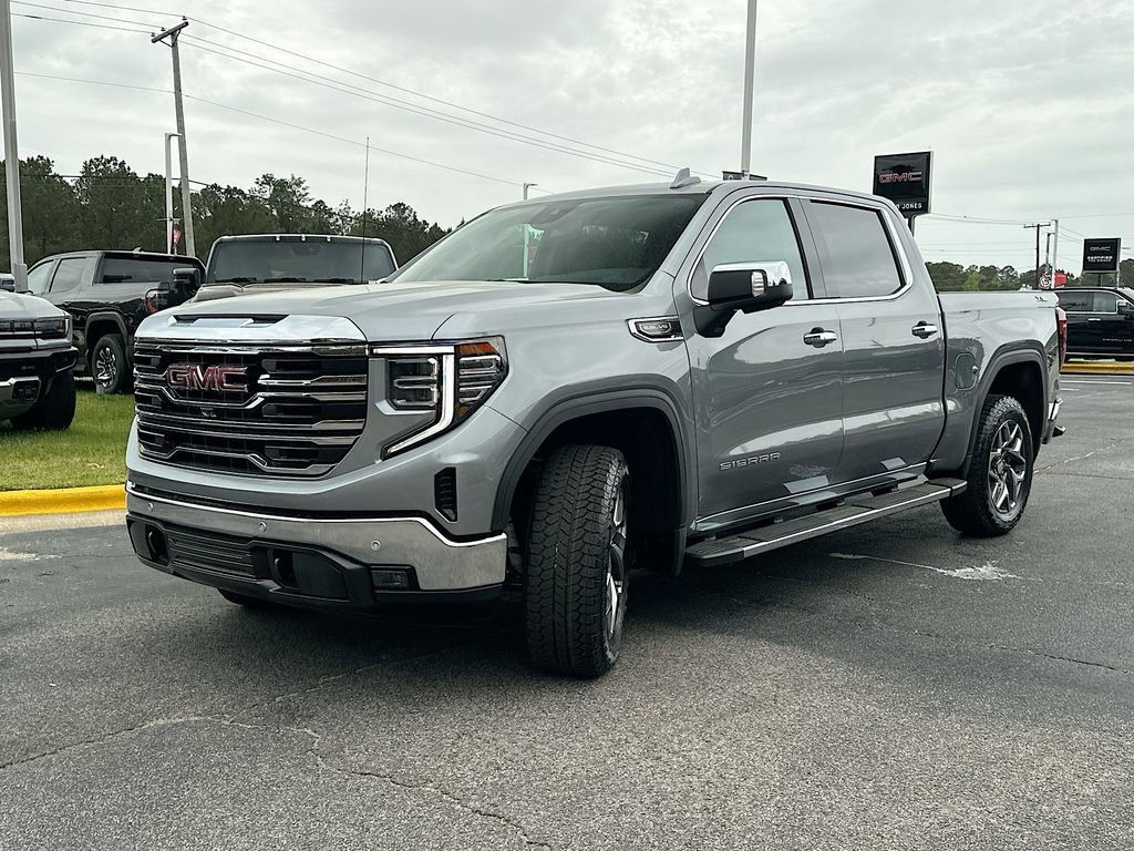 New 2026 GMC Sierra 1500 SLT image 2