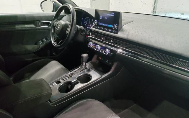 Used 2023 Honda Civic Sport image 16