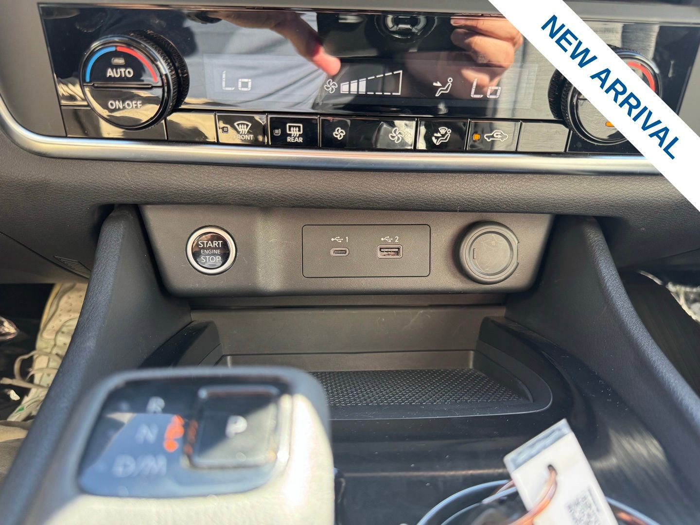 Used 2023 Nissan Rogue SV image 26