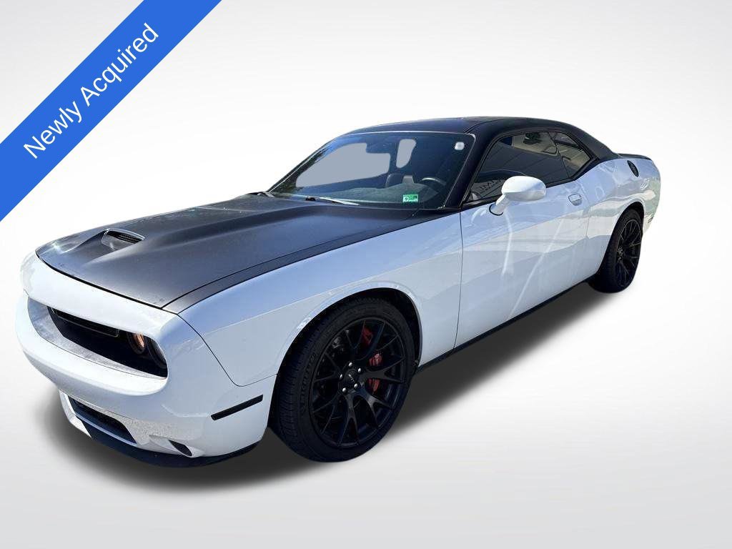 Used 2016 Dodge Challenger SRT w/ Technology Group