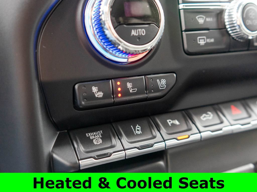 Used 2021 GMC Sierra 3500 SLT w/ SLT Premium Package image 29