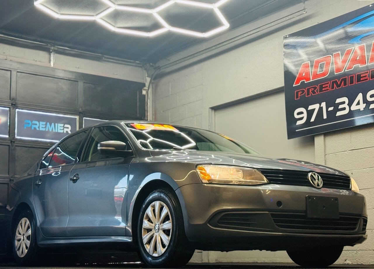 Used 2014 Volkswagen Jetta SE FWD image 1