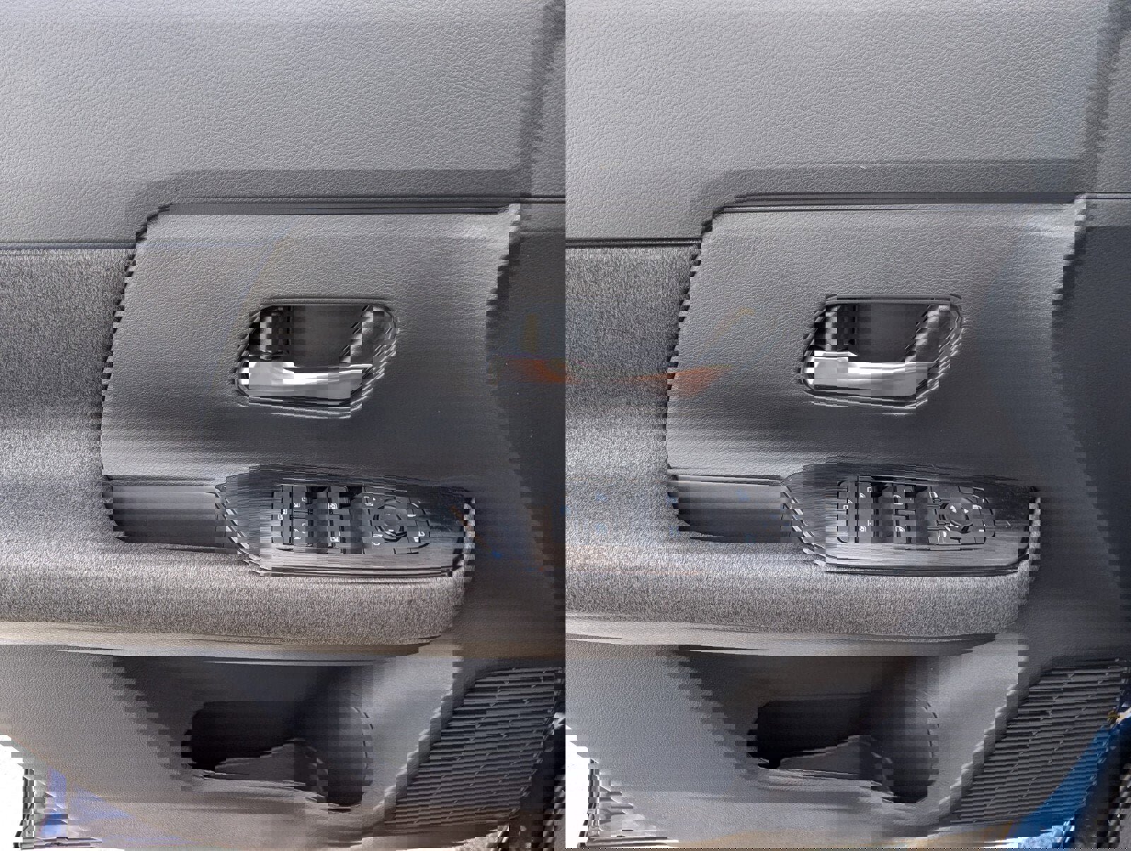 New 2026 Nissan Kicks SV w/ SV Premium Package image 13