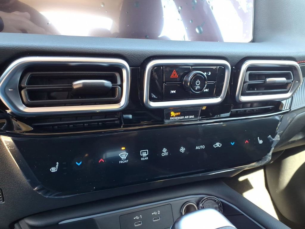 New 2026 Nissan Sentra SR image 12