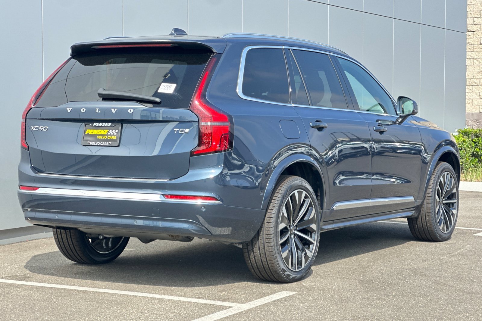 New 2026 Volvo XC90 T8 Ultra image 5