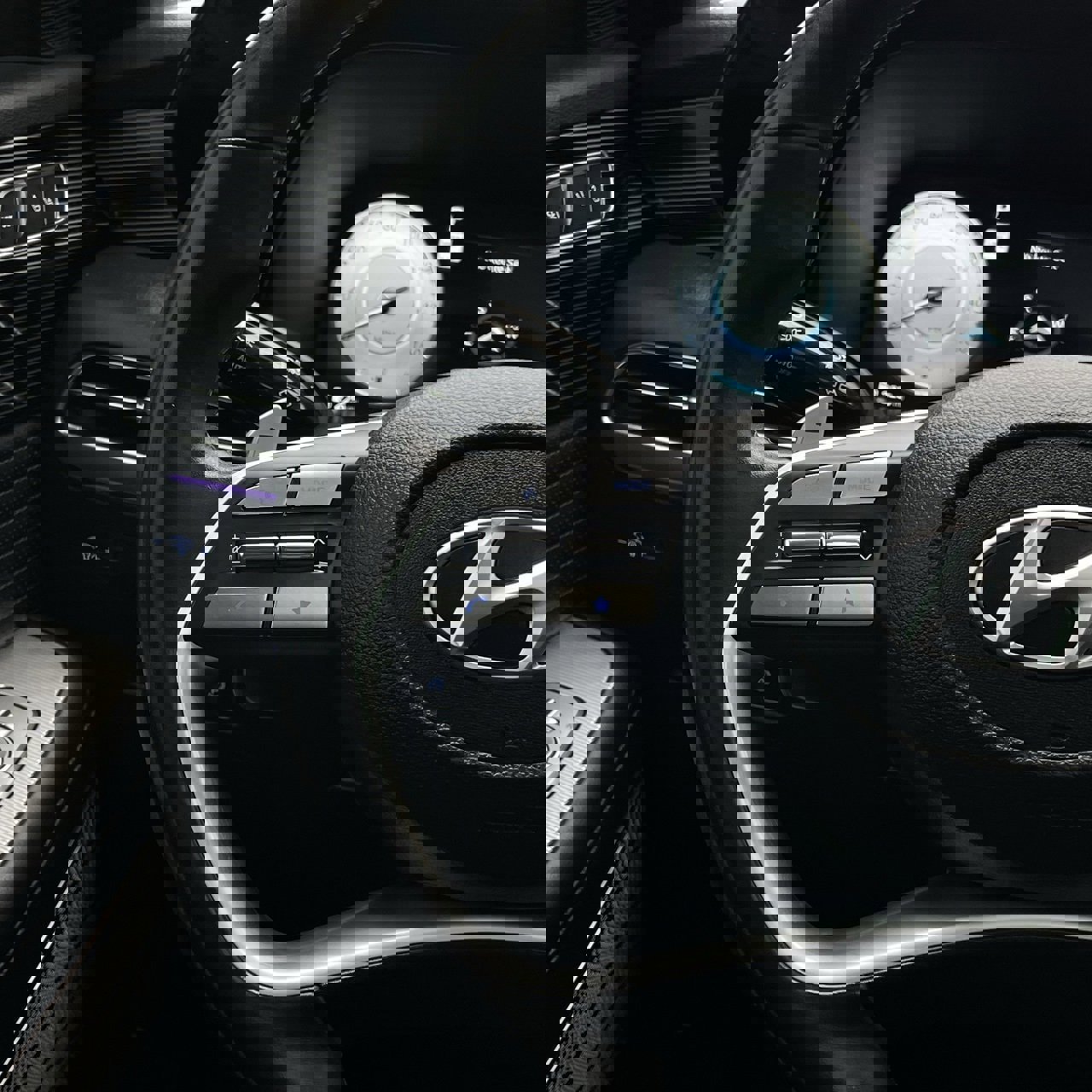 Used 2024 Hyundai Palisade Calligraphy image 13