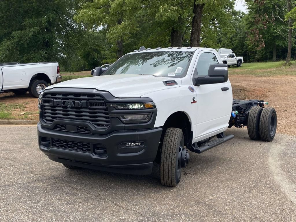 New 2026 RAM 3500 Tradesman AWD/4WD image 33