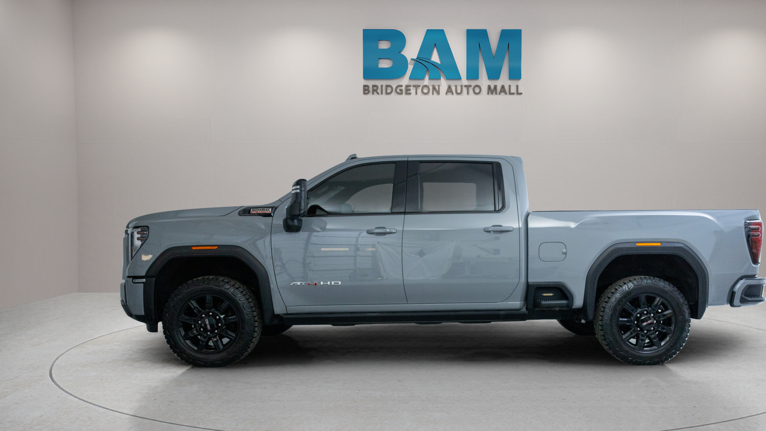 Used 2024 GMC Sierra 2500 AT4 w/ AT4 Premium Plus Package AWD/4WD image 4