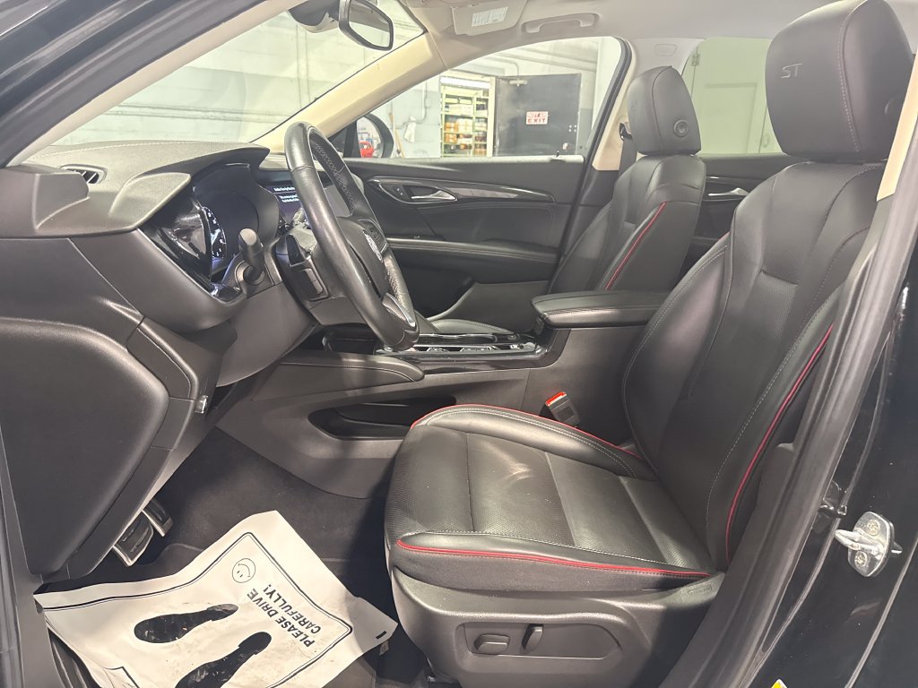 Used 2023 Buick Envision Essence w/ Sport Touring Package FWD image 23