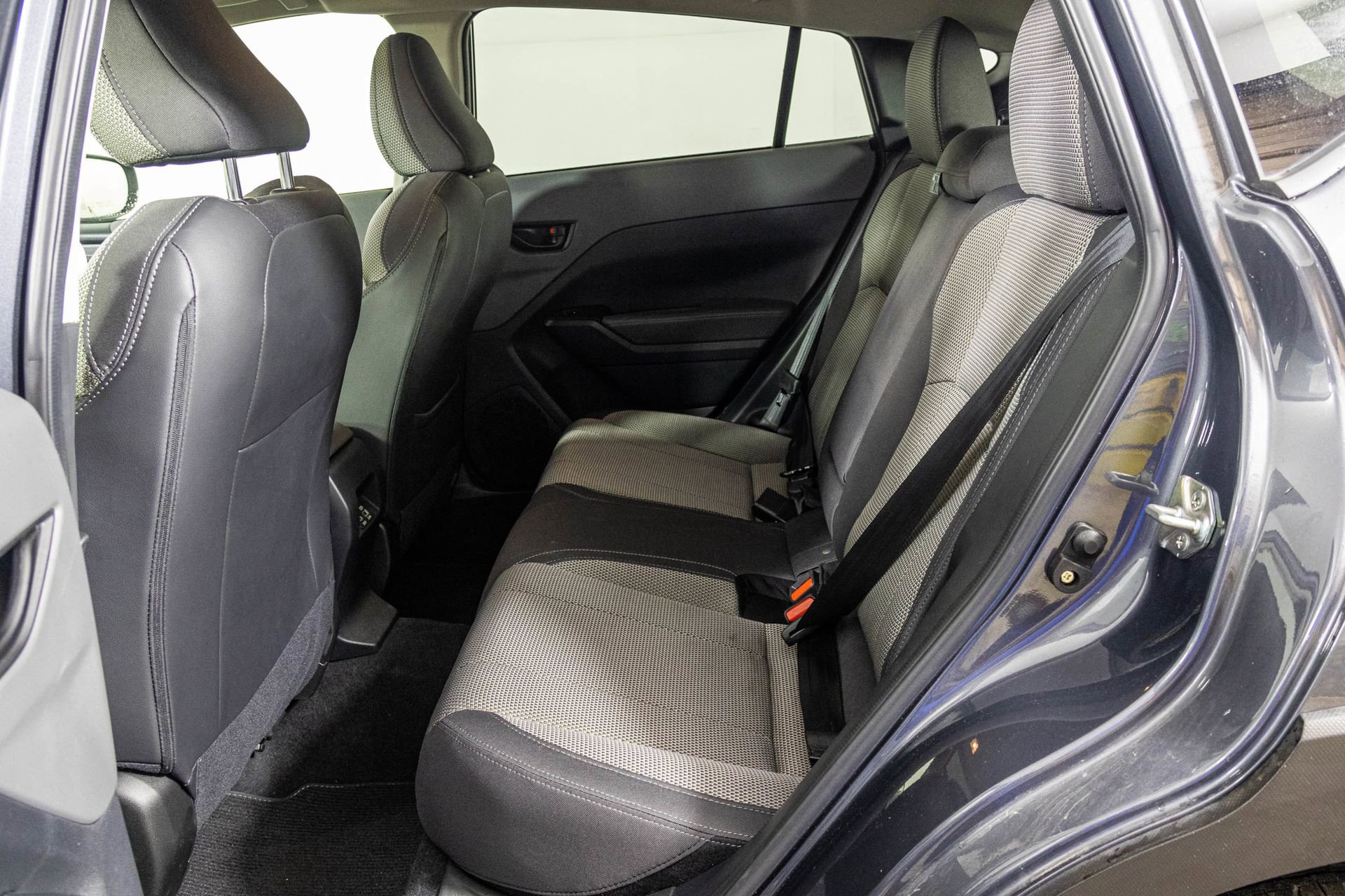 Used 2024 Subaru Crosstrek 2.0i Premium AWD/4WD image 39