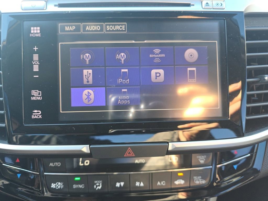 Used 2017 Honda Accord Touring image 33