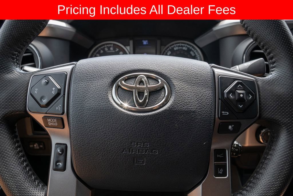 Used 2019 Toyota Tacoma SR5 AWD/4WD image 17