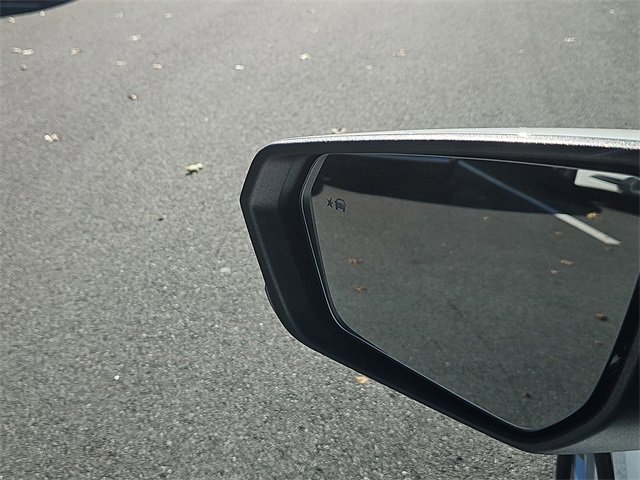 Used 2021 Chevrolet Equinox LT image 22