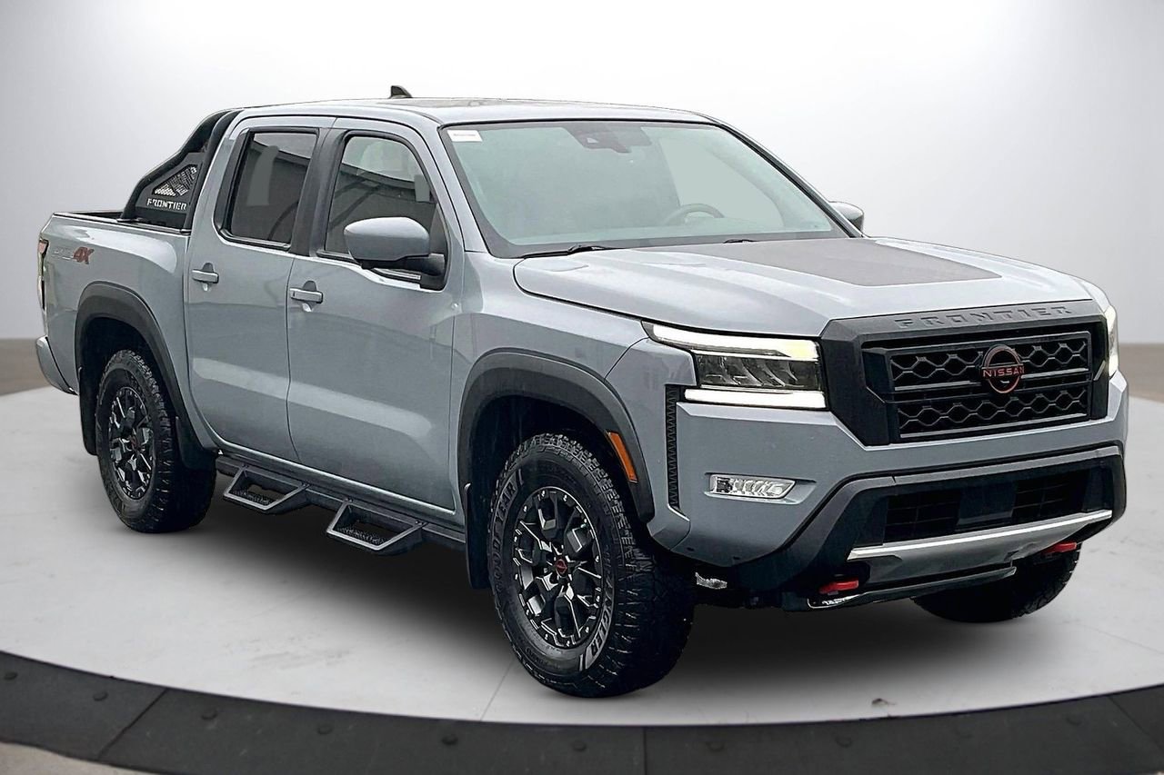 Used 2022 Nissan Frontier PRO-4X w/ Pro-4X Premium Package image 2