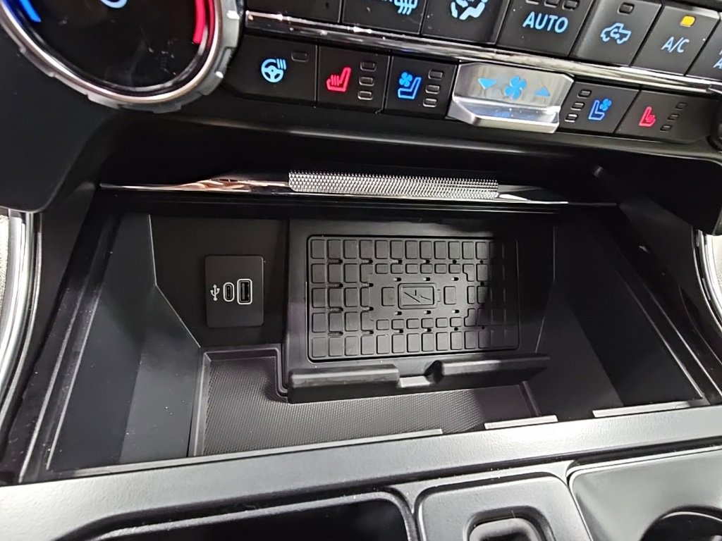 Used 2025 Ford F150 Platinum w/ Equipment Group 703A Plus image 22