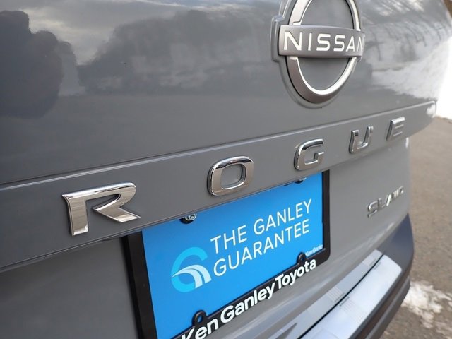 Used 2022 Nissan Rogue SL w/ SL Premium Package image 7