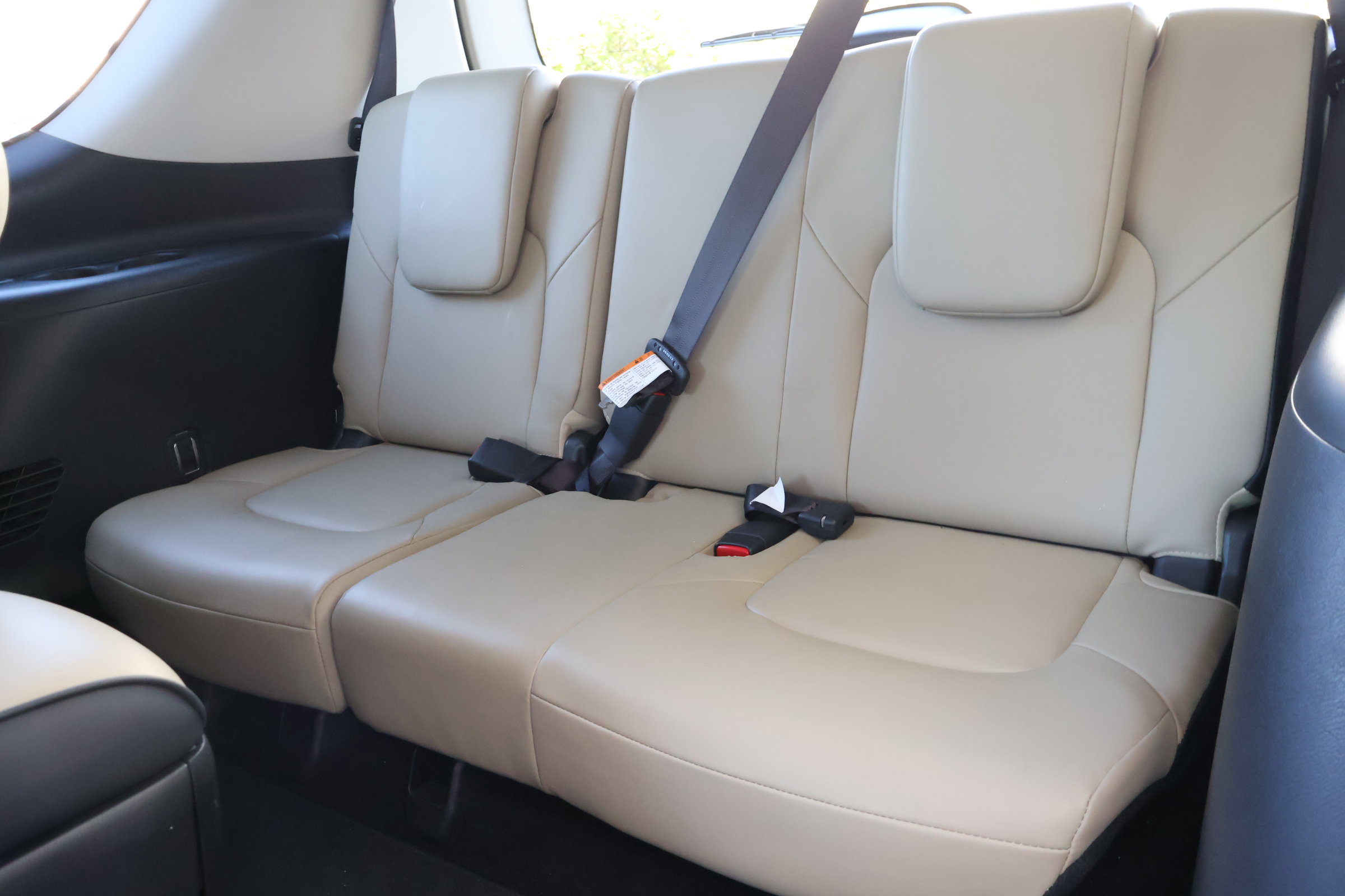 Certified 2024 INFINITI QX80 Premium Select w/ Cargo Package image 17