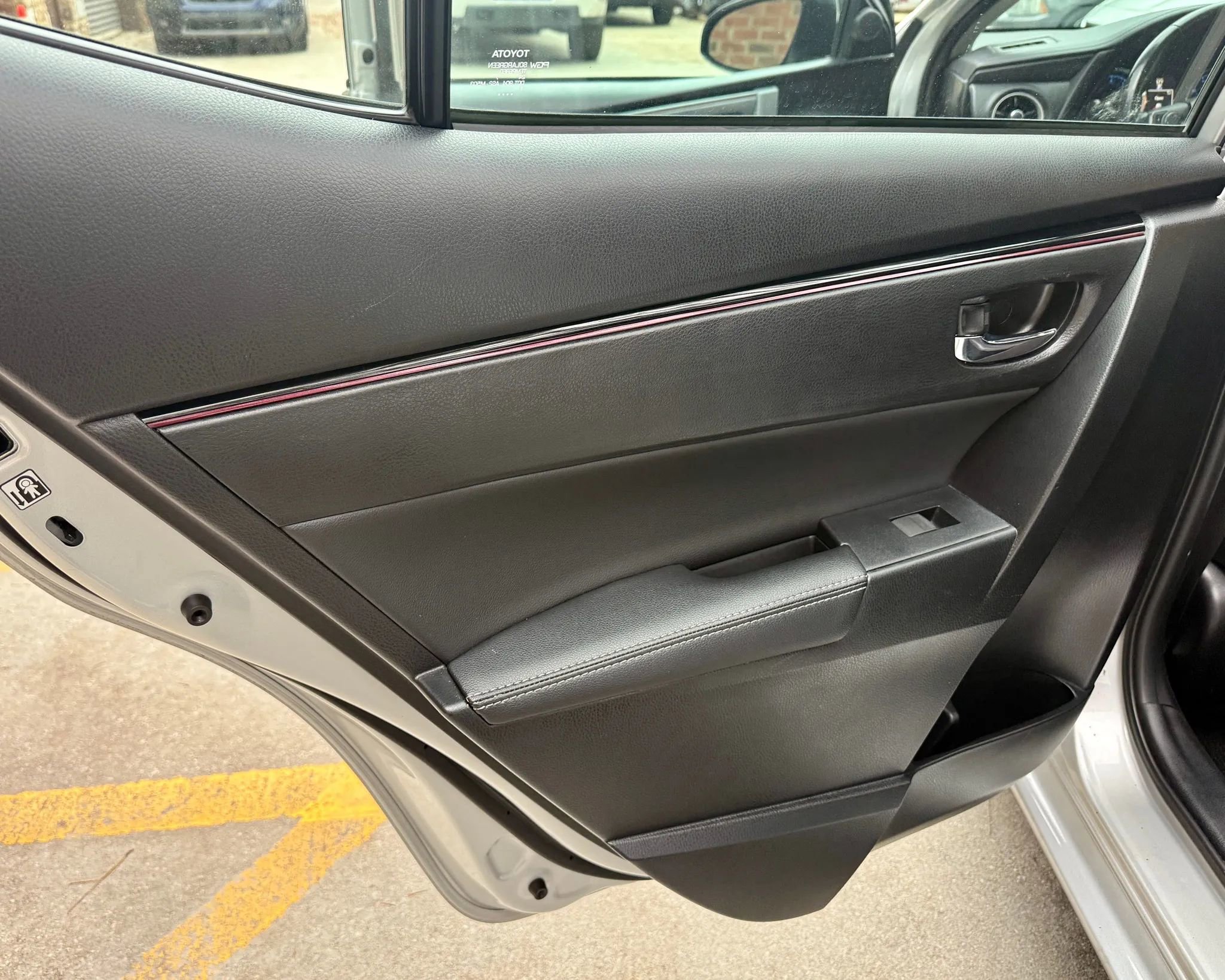 Used 2017 Toyota Corolla SE 50th Anniversary image 20