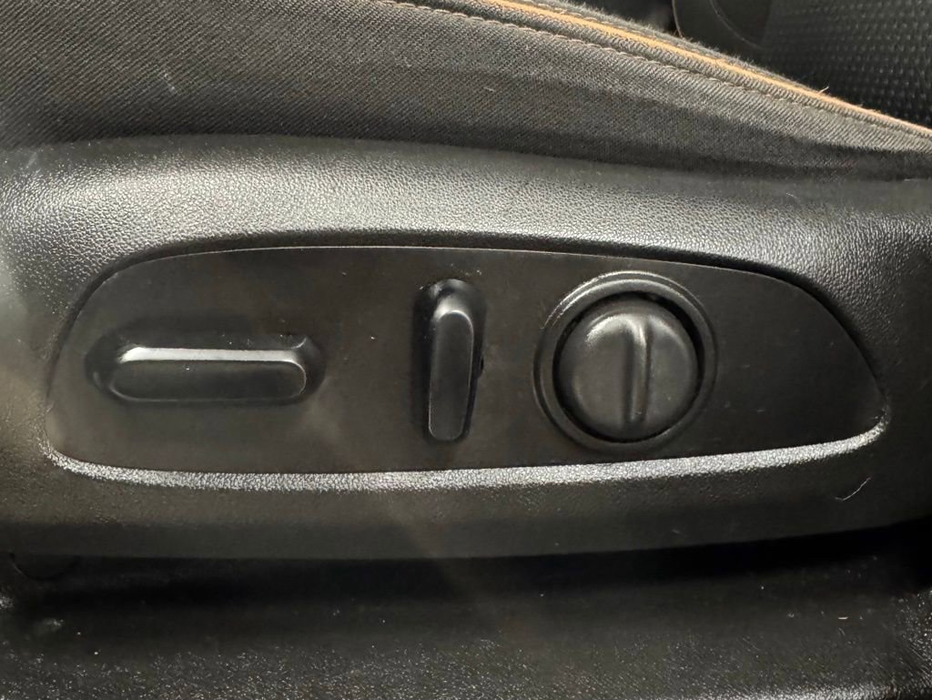 Used 2021 GMC Acadia AT4 w/ Trailering Package image 27