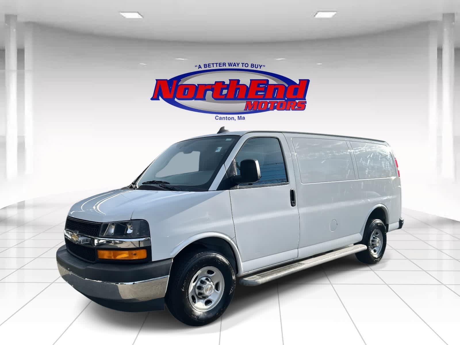 Used 2022 Chevrolet Express 2500 w/ Driver Convenience Package RWD image 7