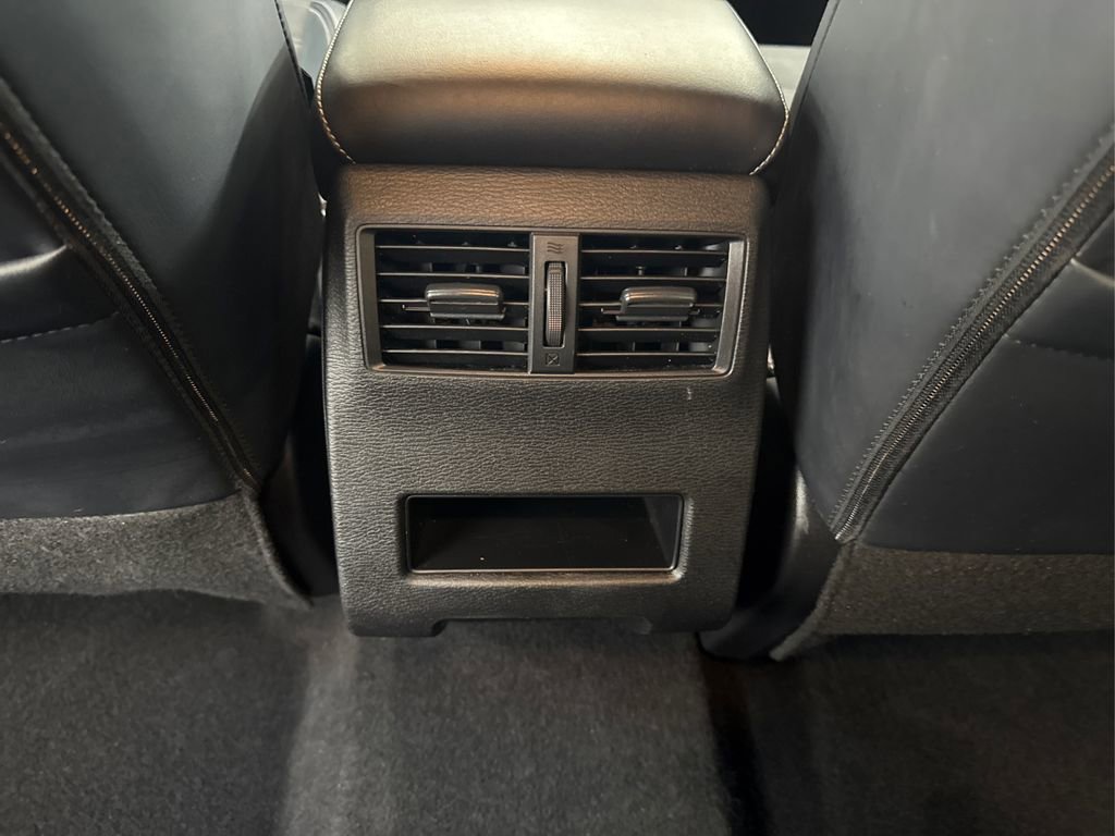 Used 2024 Mitsubishi Outlander SE image 37